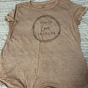 Maurices tshirt xl